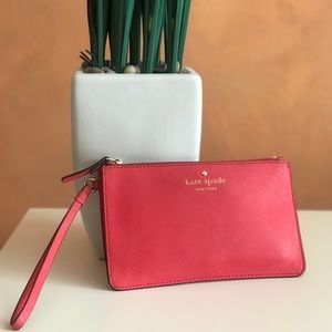 KATE SPADE | slim bee leather wristlet